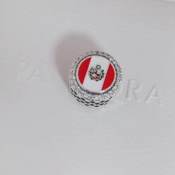 Pandora Peru Flag Charm Bead Exclusive Travel Pendant S925 Silver with box - Picture 2 of 5
